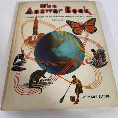 LOT 57D: Assorted Children’s Books featuring Characters as Calvin and Hobbes, Arthur, Clifford the Big Red Dog and More!