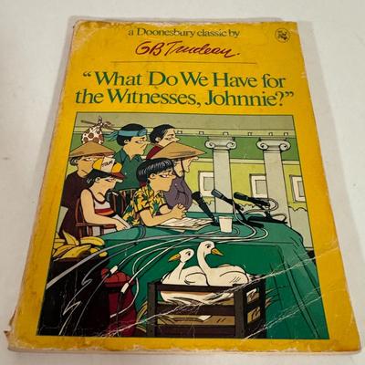 LOT 57D: Assorted Children’s Books featuring Characters as Calvin and Hobbes, Arthur, Clifford the Big Red Dog and More!