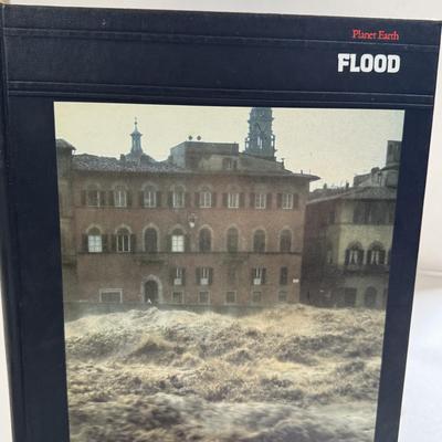 LOT 63X: Time Life: Planet Earth Book Ser