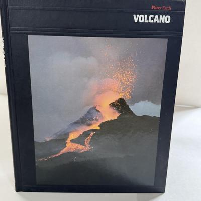 LOT 63X: Time Life: Planet Earth Book Ser