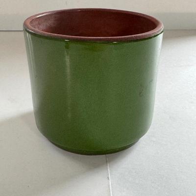 LOT 70X: Stoneware, Pottery, Ceramic Assorted Pots and Planters