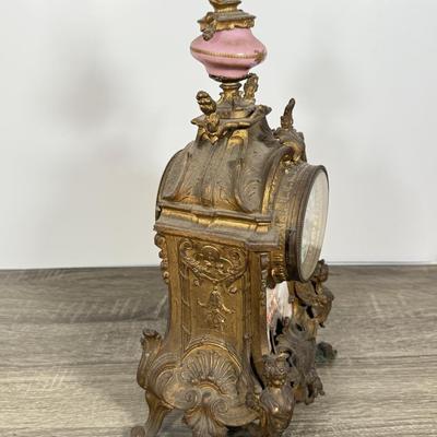 LOT 71L: Antique French Brass Mantle Clock w/ Key
