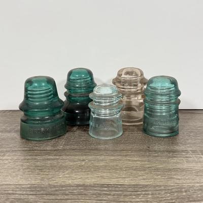 LOT 72L: Vintage Glass Insulators
