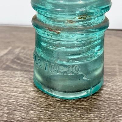 LOT 72L: Vintage Glass Insulators