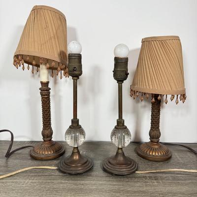 LOT 75L: Antique & Vintage Lamps