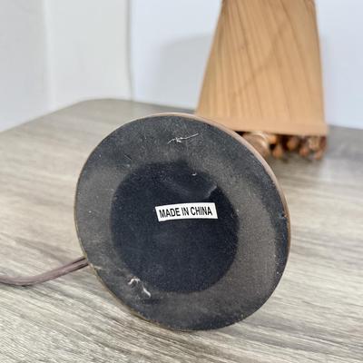 LOT 75L: Antique & Vintage Lamps