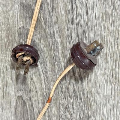 LOT 75L: Antique & Vintage Lamps