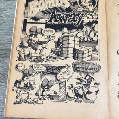 LOT 78L: Zap Comix, National Lampoon Magazine, Heavy Metal Adult Magazines & People Magazines