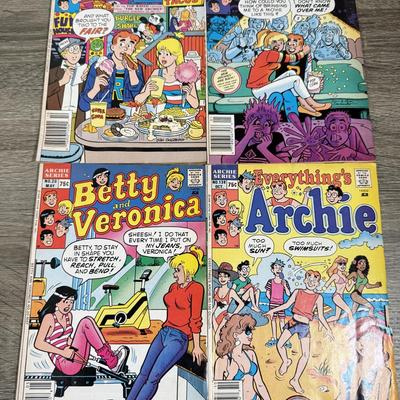 LOT 79L: Collection of Archie comic books + more
