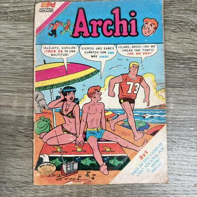 LOT 79L: Collection of Archie comic books + more