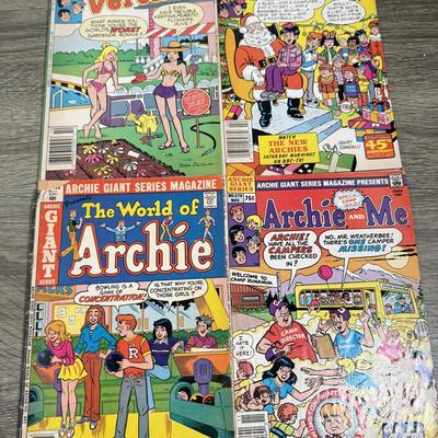 LOT 79L: Collection of Archie comic books + more