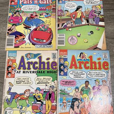 LOT 79L: Collection of Archie comic books + more