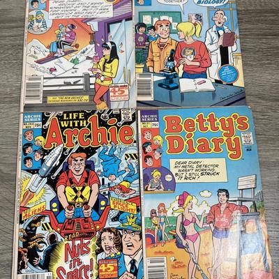 LOT 79L: Collection of Archie comic books + more