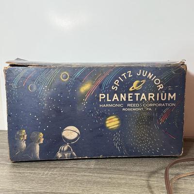 LOT 81L: Vintage Spitz Junior Planetarium w/ Box