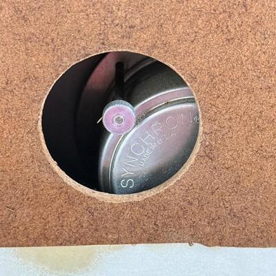 LOT 82L: Vintage 1970s Fairfield Time to Plant Flowers Clock Model No. 5