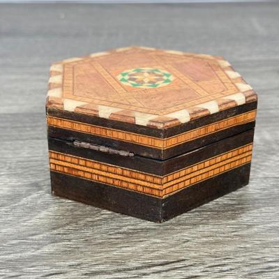 LOT 84L: Beautiful Vintage Inlayed Trinket Box Collection w/ Matching Tray & Collection of Glass Marbles