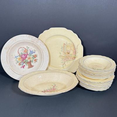 LOT 87D: Vintage Lido W. S. George Canarytone China & Cross Stitch Victory by Salem Basket PP 60163-GV Bowl
