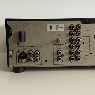 LOT 92X: Yamaha Stereo Receiver R-7
