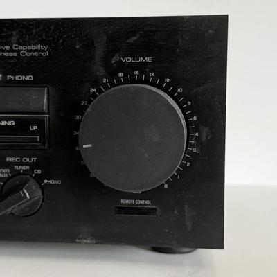 LOT 92X: Yamaha Stereo Receiver R-7