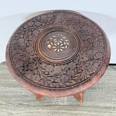 LOT 103L: Folding Carved Wood Plant Stands made in India & Black Pot/Vase Stand