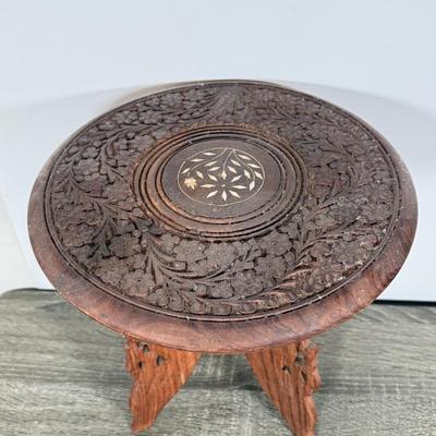 LOT 103L: Folding Carved Wood Plant Stands made in India & Black Pot/Vase Stand
