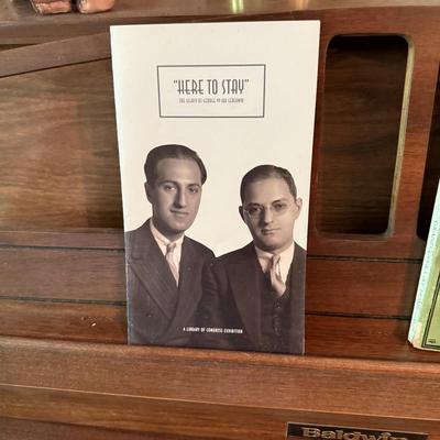 LOT 107L: Vintage Baldwin Upright Piano