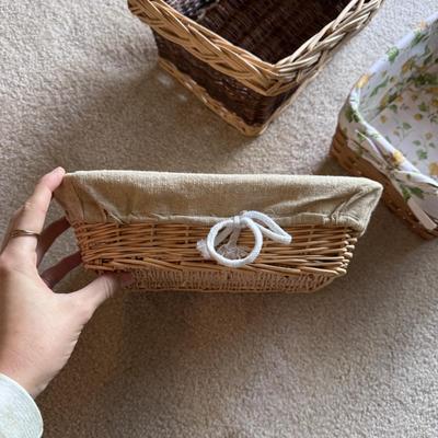 Large Selection of Storage Baskets (PB-DZ)