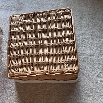 Large Selection of Storage Baskets (PB-DZ)