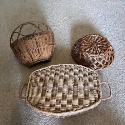 Collection of Handmade Baskets (PB-DZ)