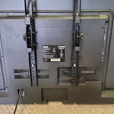 RCA 50" Flat-Screen T.V. (BD-EL)
