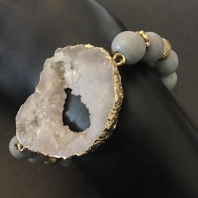 Druzy Agate stretch bead bracelet