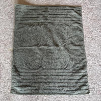 Hotel Collection, Grand Patrician, and Martha Stewart Towels (PB-DZ)