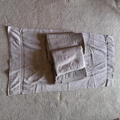 Hotel Collection, Grand Patrician, and Martha Stewart Towels (PB-DZ)