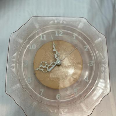 Delicate Pink Glass Clock - 33