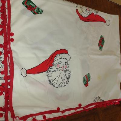 Collection Holiday Table Linens- Table Cloth and 12 Napkins