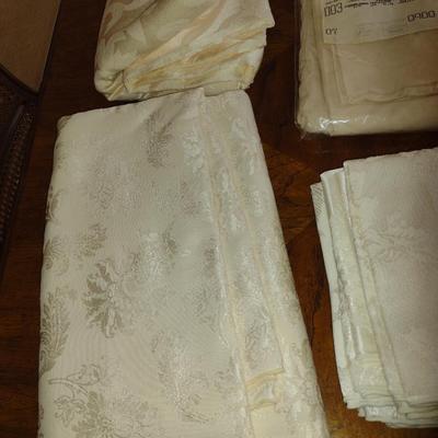 Assorted Table Linens