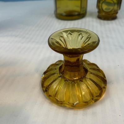 3 pieces - Amber depression era glass - 19