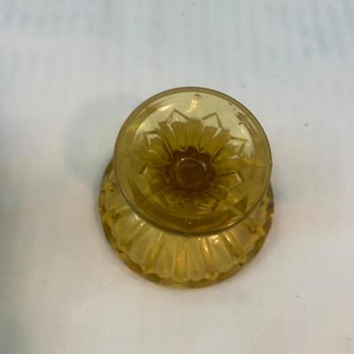 3 pieces - Amber depression era glass - 19