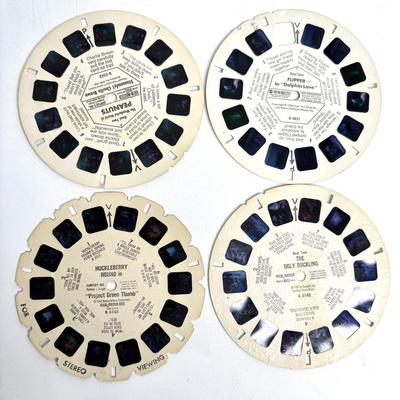 Vintage Viewmaster with 20 Film Discs