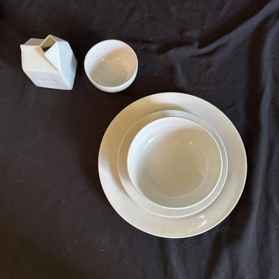 White Dinner Plate Set (K-BM)