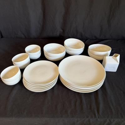 White Dinner Plate Set (K-BM)