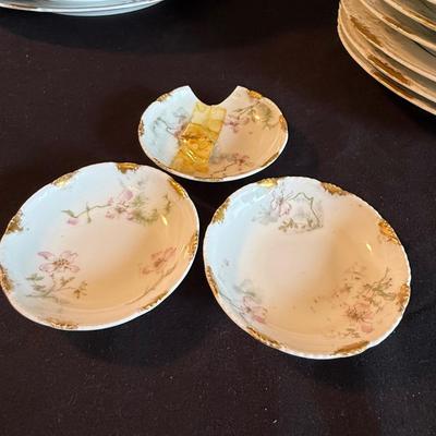 Limoges 46 Piece China Set (K-BM)