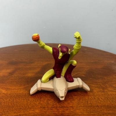 Set of 4 Toys - 30