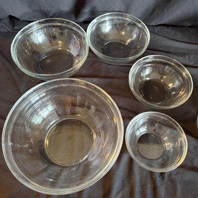 Nesting Bowls and Pyrex Baking Dishes (PBN-BM)