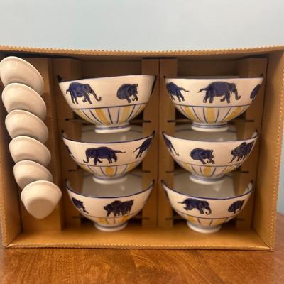 NWT: Blue elephant design - Soup bowl set with spoons set of 6 - 32