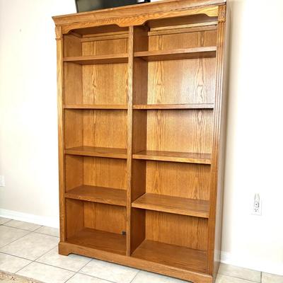 Whalen Bookshelf 2
