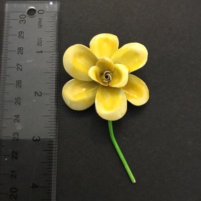 Vintage enamel flower brooch