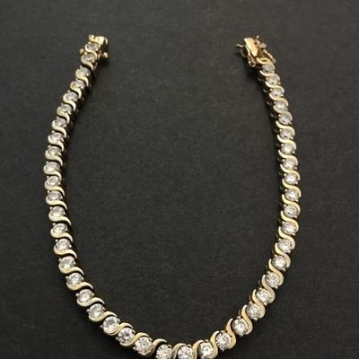 Beautiful, vintage, crystal rhinestone tennis bracelet