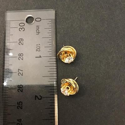 Pretty gold interchangeable stud earrings