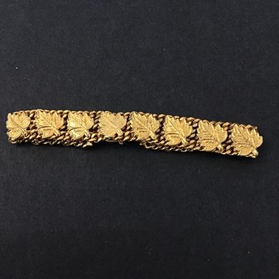 Vintage gold tone leaf bracelet